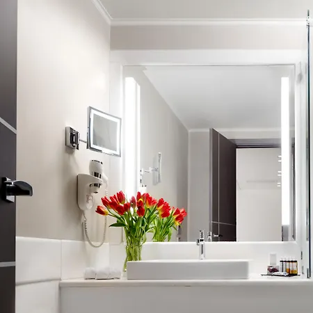 Holiday Suites Ateny