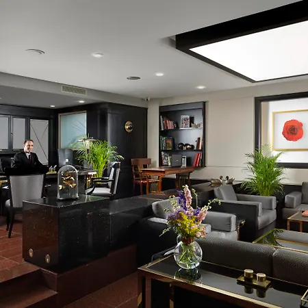 Holiday Suites Отель 4*