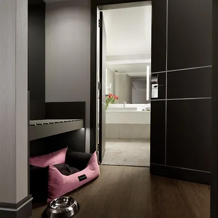 Holiday Suites 4* Афины