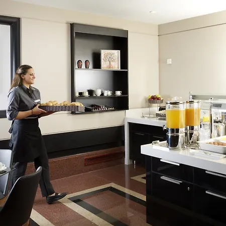 Holiday Suites Hotel 4*