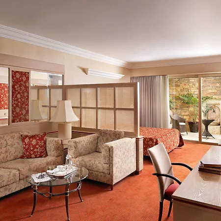 Holiday Suites