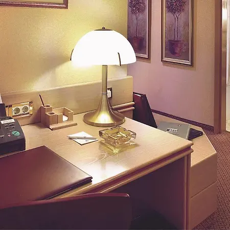Holiday Suites 4*